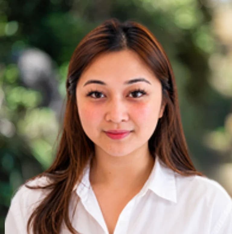 Goldie, Client Coordinator